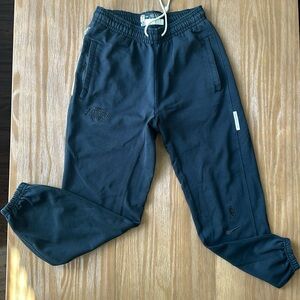 Lakers Nike Dri-Fit sweatpants joggers - size M